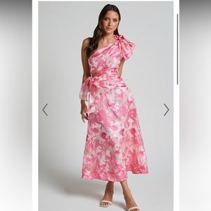 ADELIA MIDI DRESS - ONE SHOULDER TIE SIDE CUT OUT RIBBON DETAIL DRESS IN PRINT